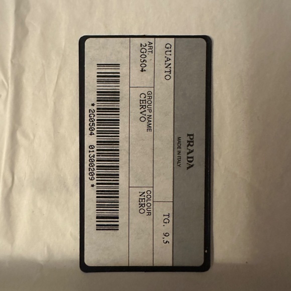 MEN'S NERO (BLACK) LEATHER PRADA GLOVES, NEW WITH TAGS IN ORIGINAL PRADA BOX - Picture 2 of 4